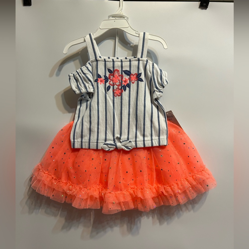 Two piece set
